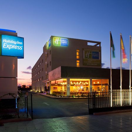 Holiday Inn Express Málaga Airport, an IHG Hotel Exterior foto