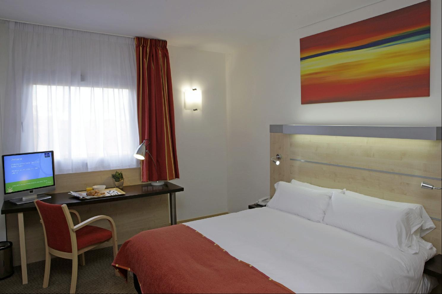Holiday Inn Express Málaga Airport, an IHG Hotel Exterior foto