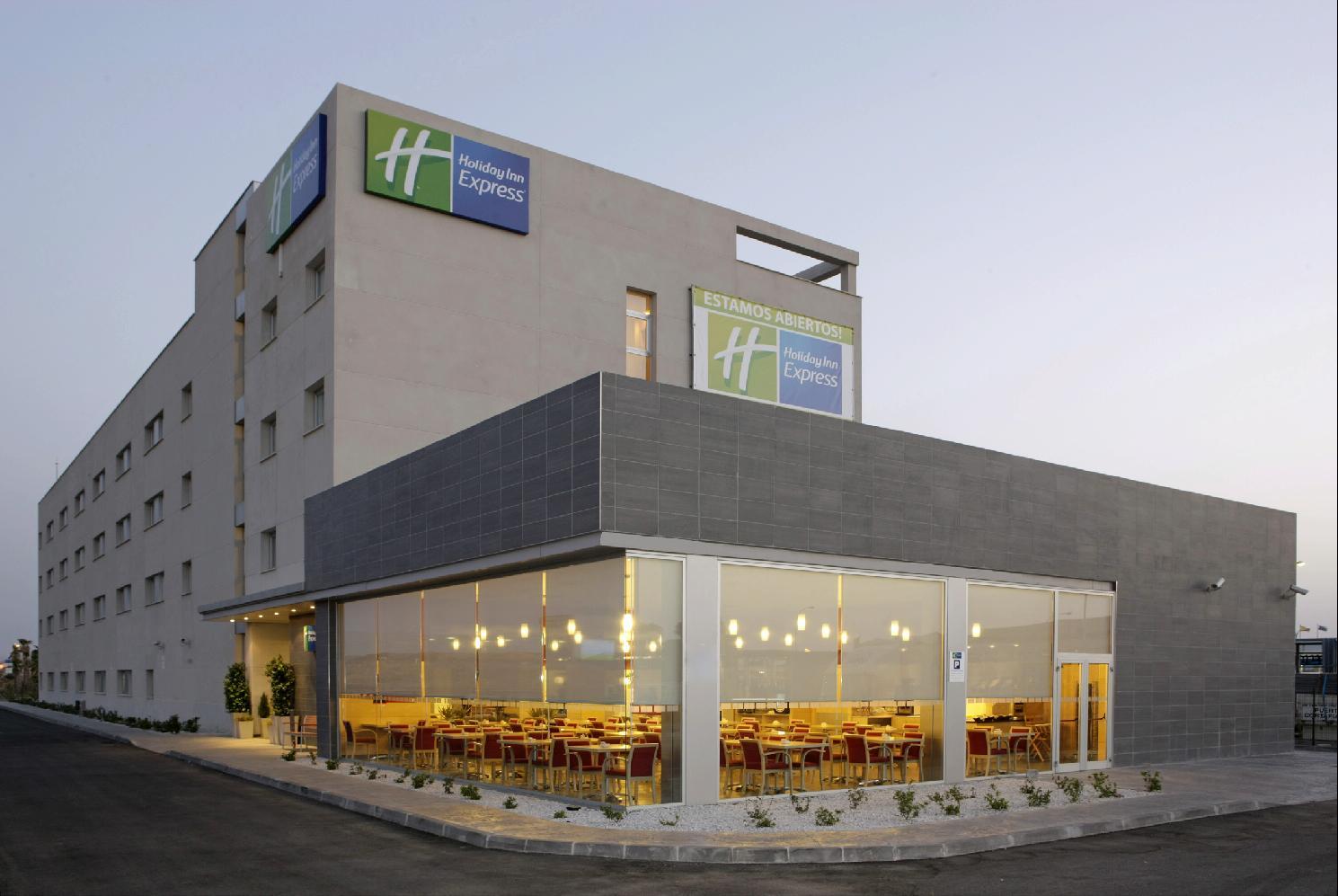 Holiday Inn Express Málaga Airport, an IHG Hotel Exterior foto